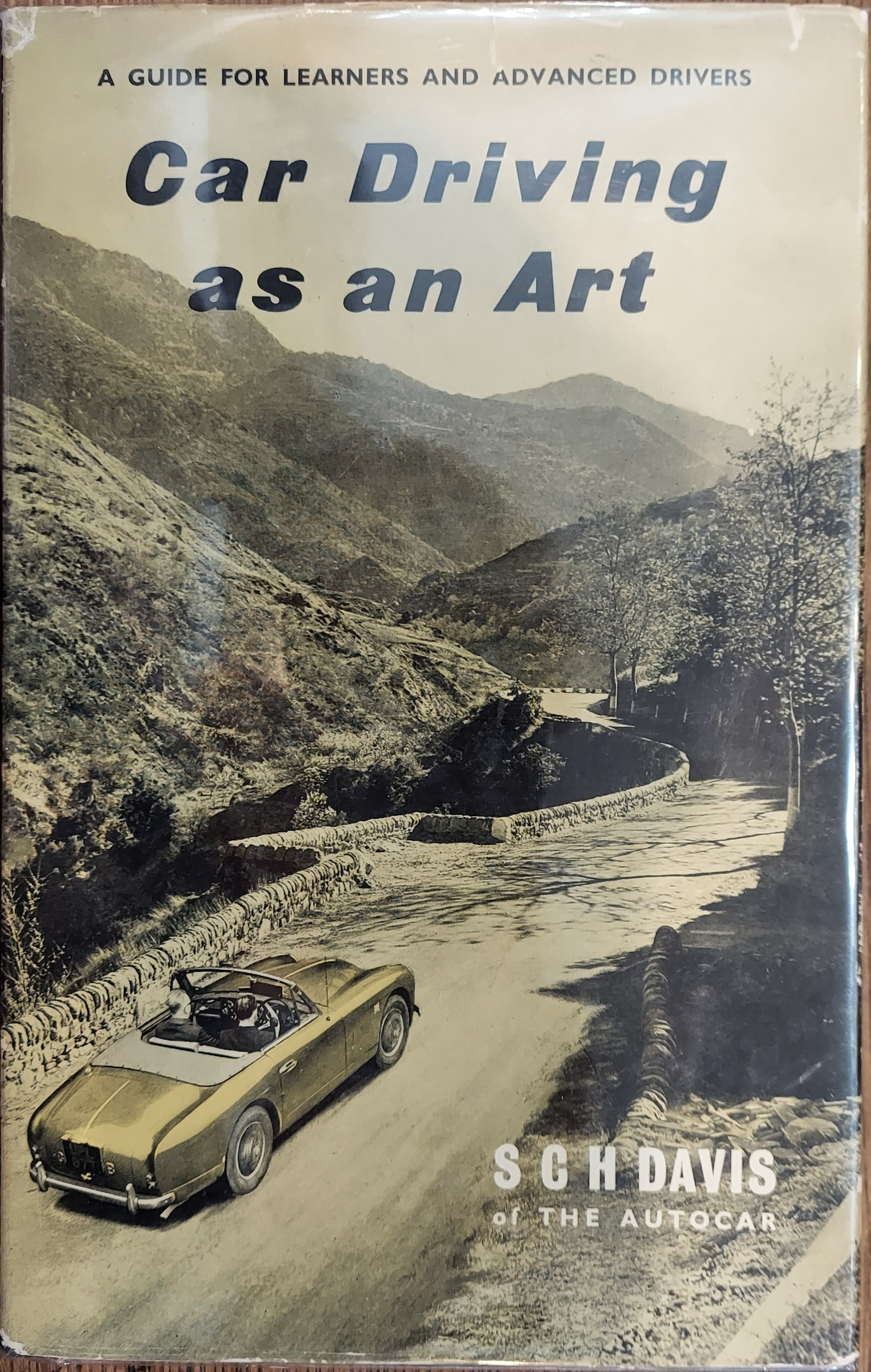Car Driving As An Art: A Guide For Learners and Advanced Drivers
