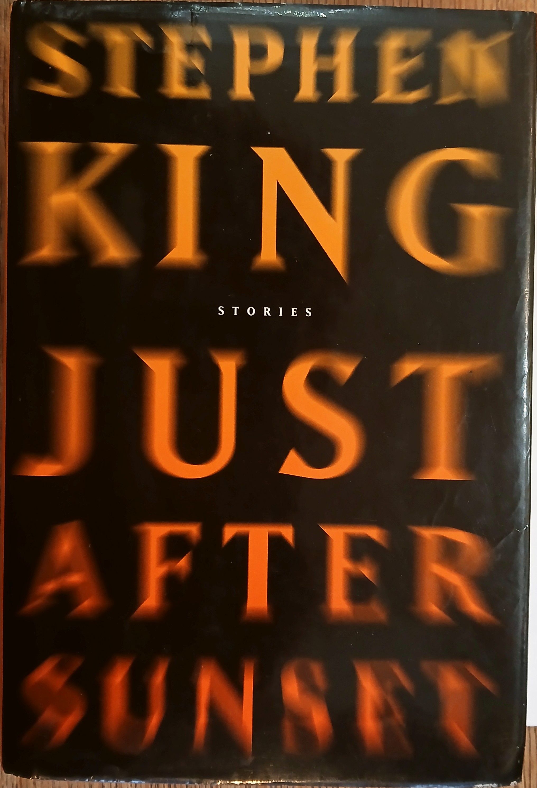 Just After Sunset: Stories (Large Print Edition)