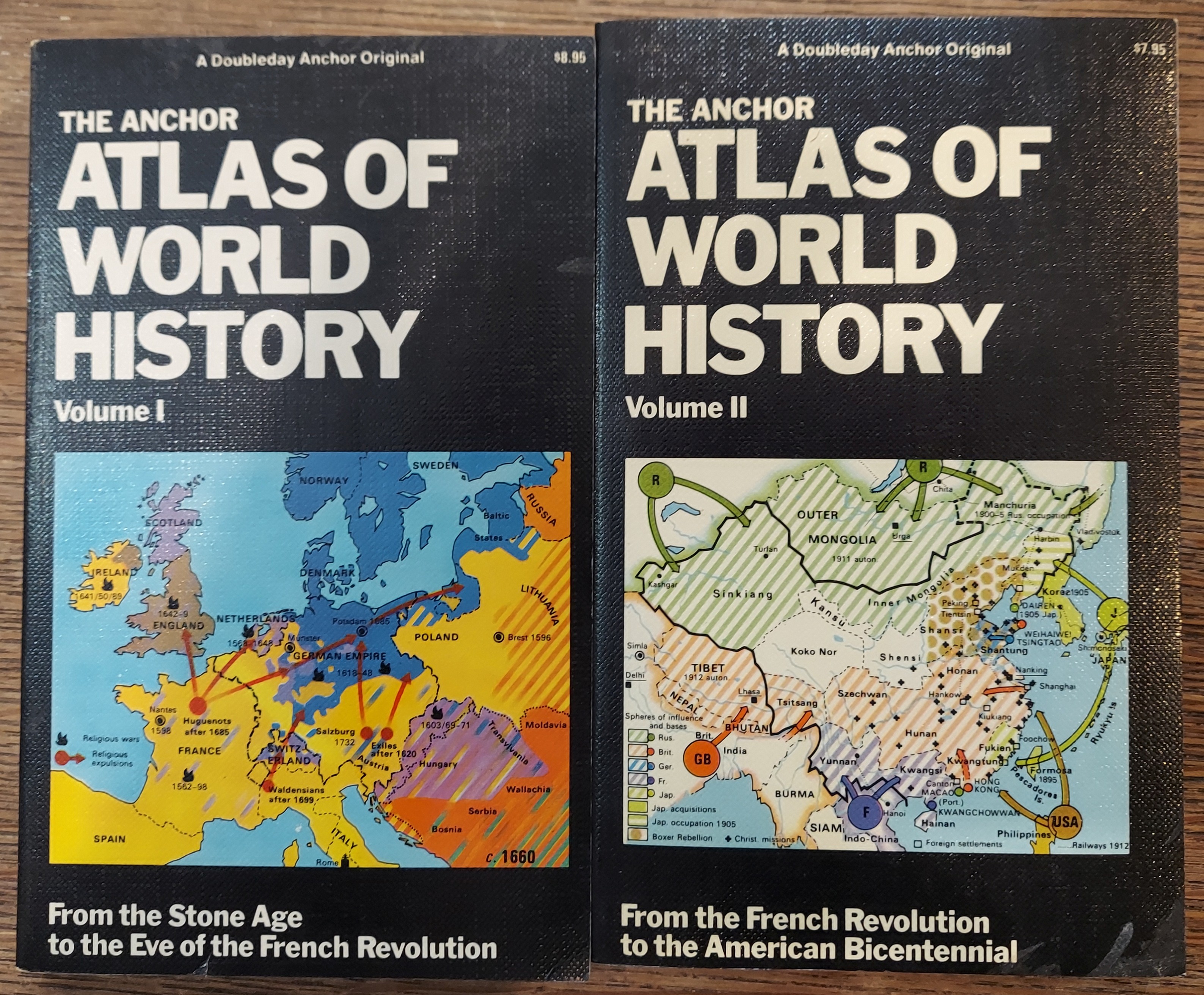 The Anchor Atlas of World History (Two Volumes)