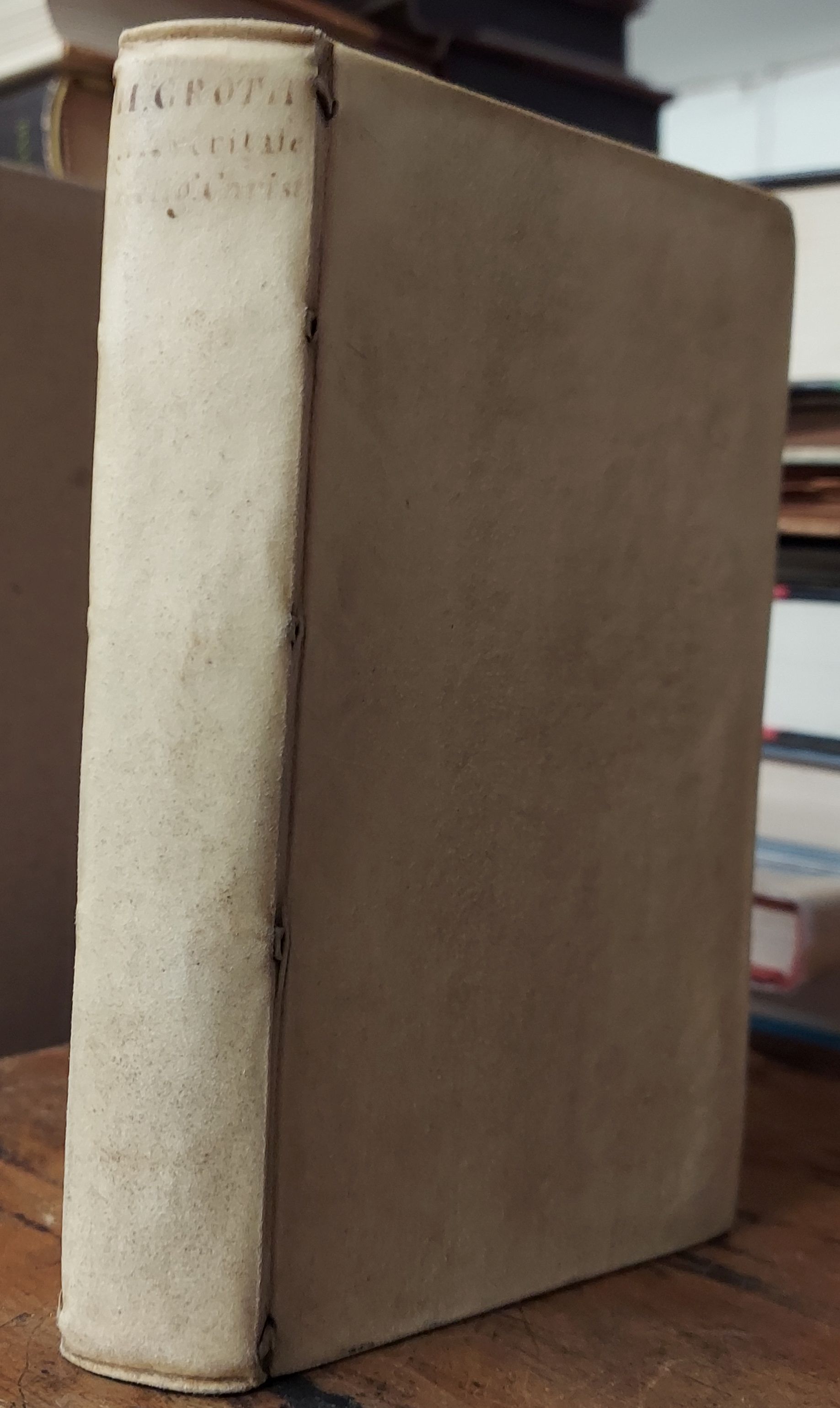 Hugo Grotius De Vertate Religionis Christianae Editio Accuratior, Quam Recensuit, Notulique Adjectis Illustravit Joannes Clericus; Cujs Acctes Sententia, Liber Unicus