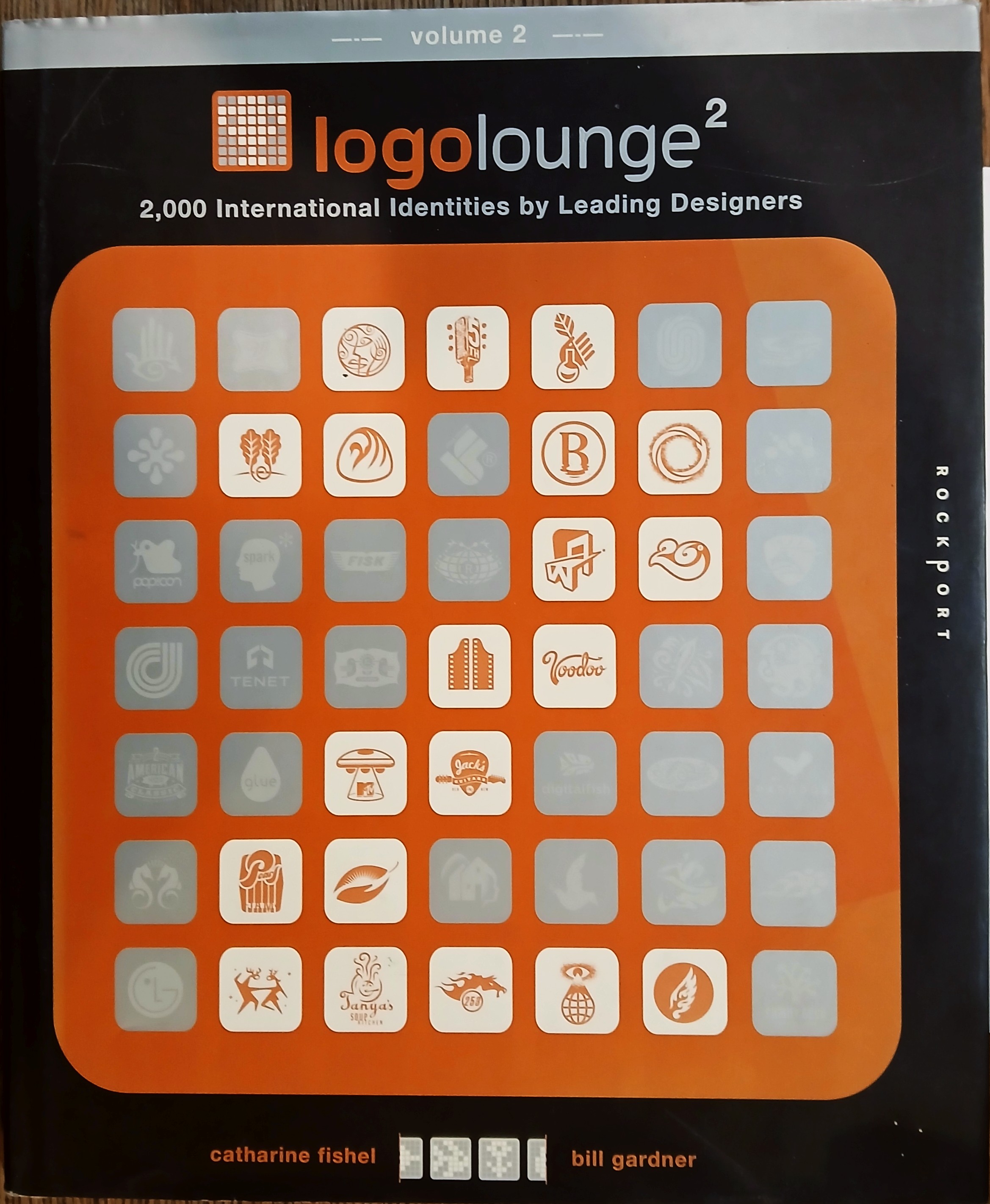 LogoLounge 2: 2,000 International Identities By Leading Designers