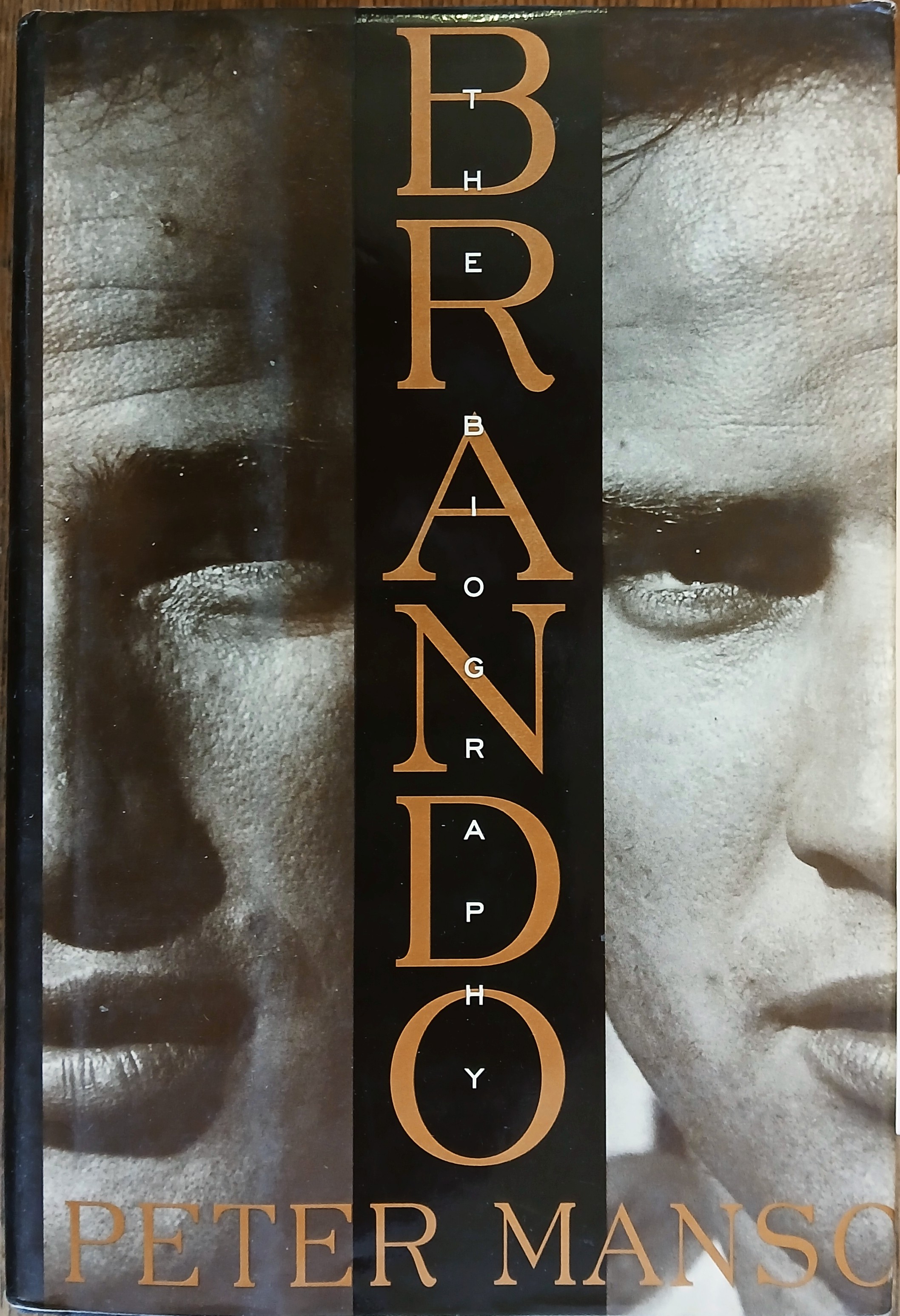 Brando : The Biography