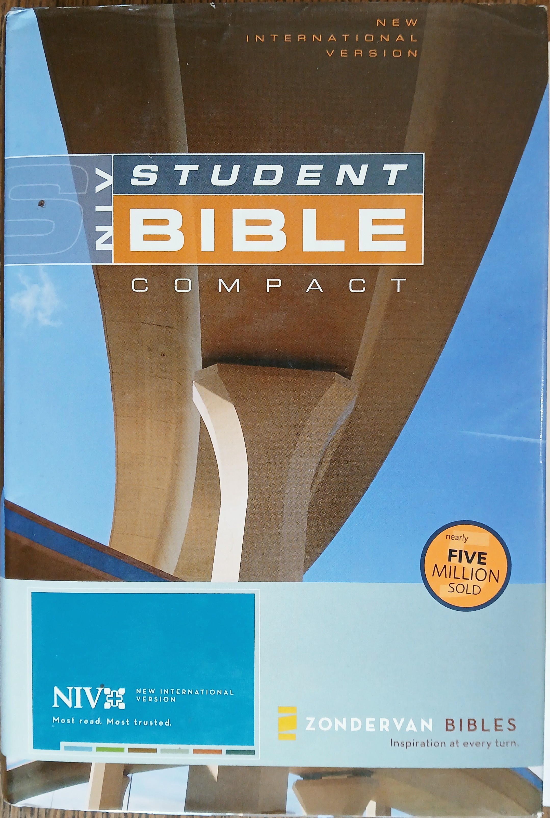 NIV Compact Student Bible