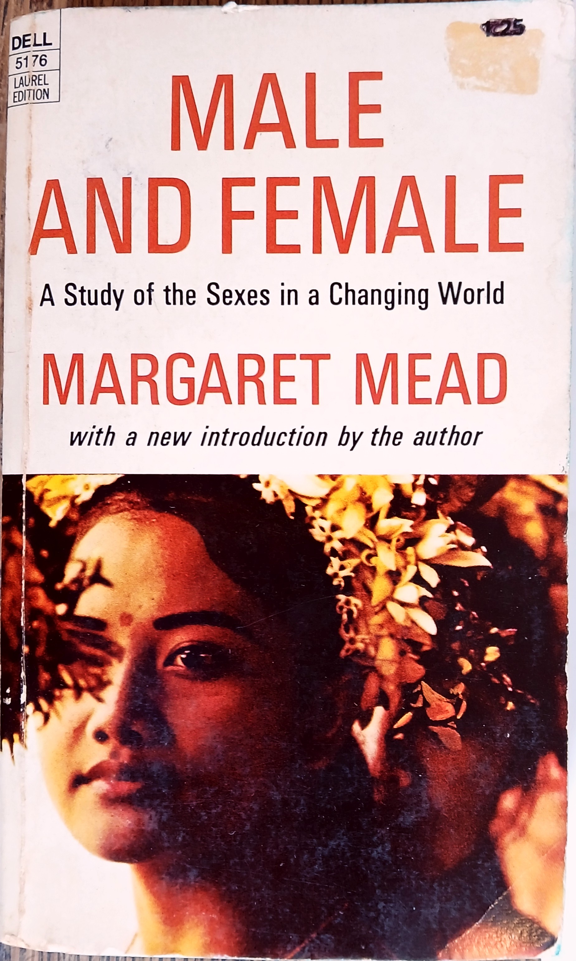 Male and Female: A Study of the Sexes in a Changing World (Laurel Editions)